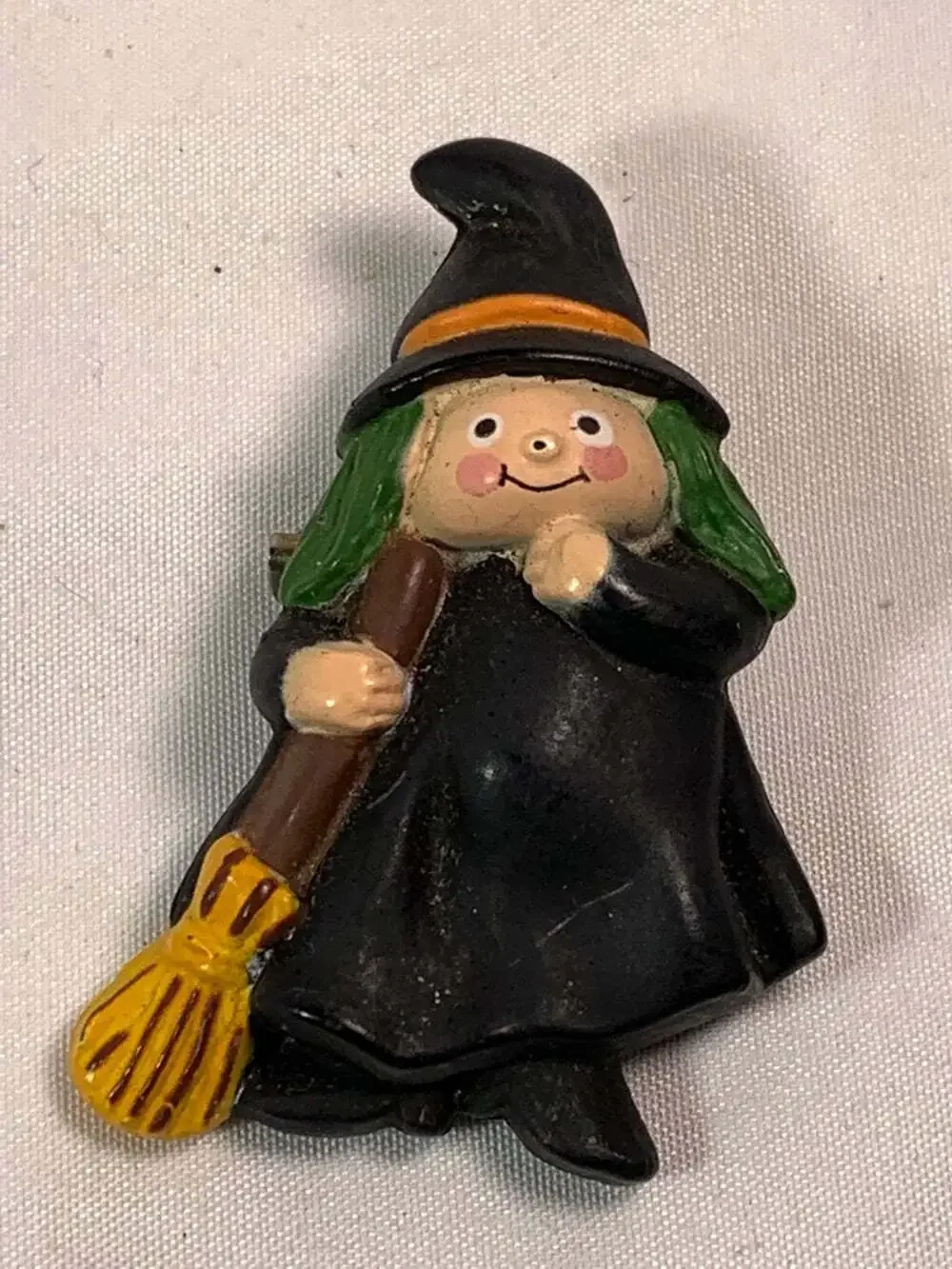 Halloween  Witch Pin by Fun World Vintage